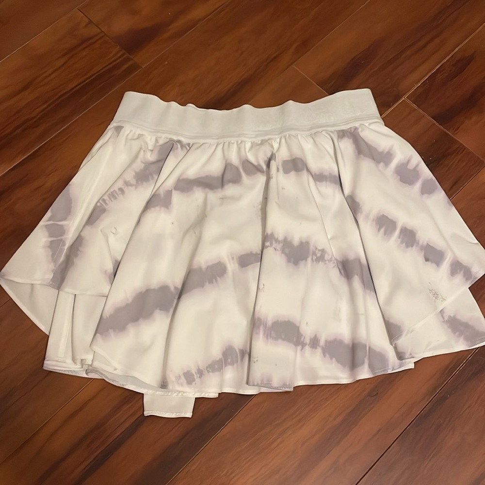 Lululemon court revival high rise skort size 8